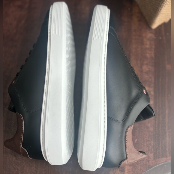 GOOD MAN BRAND
Legend London Sneaker - Picture 10 of 17